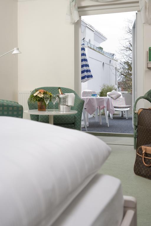 טימנדורפר שטרנד Hotel Parkfrieden מראה חיצוני תמונה