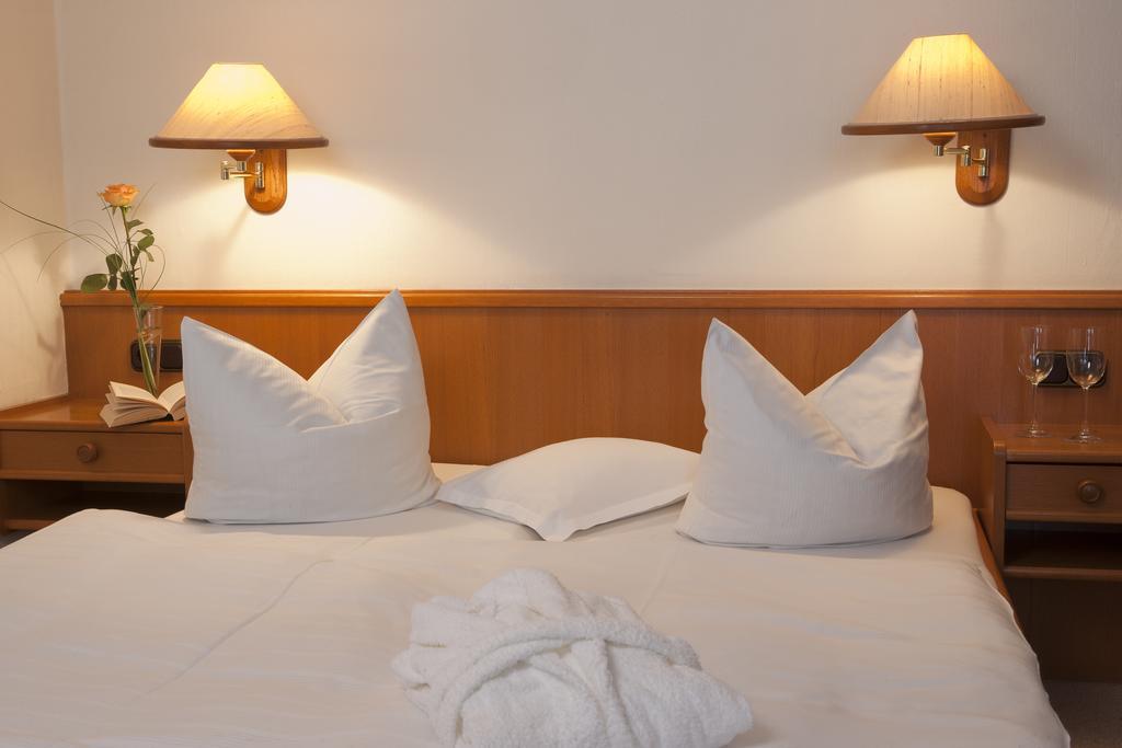 טימנדורפר שטרנד Hotel Parkfrieden חדר תמונה