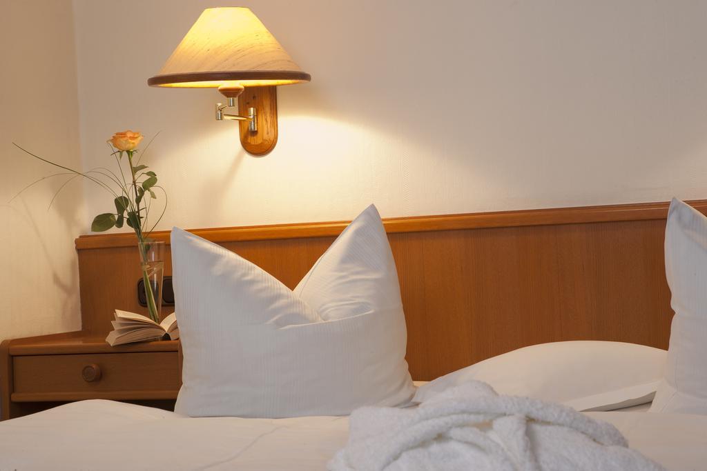 טימנדורפר שטרנד Hotel Parkfrieden מראה חיצוני תמונה